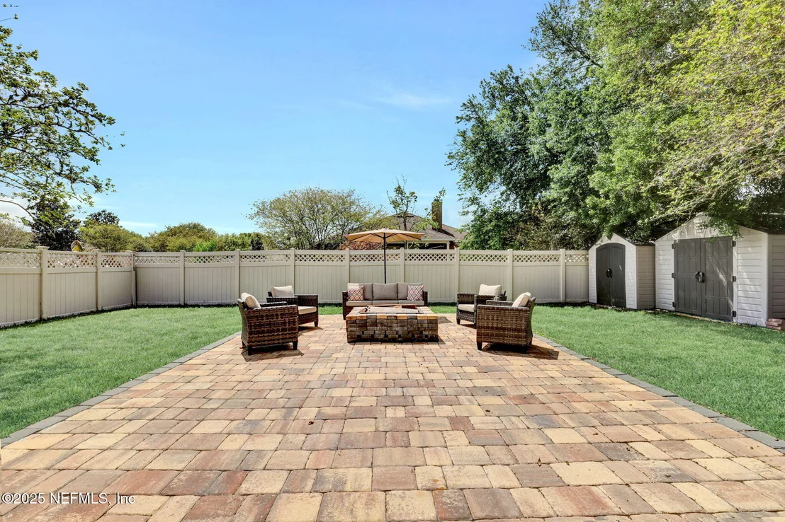 Photo of 1709 WINDOVER Place