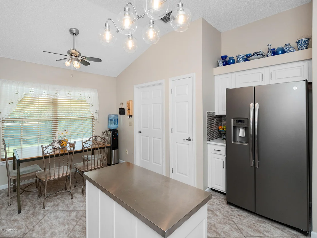 Photo of 3927 DANFORTH Drive W