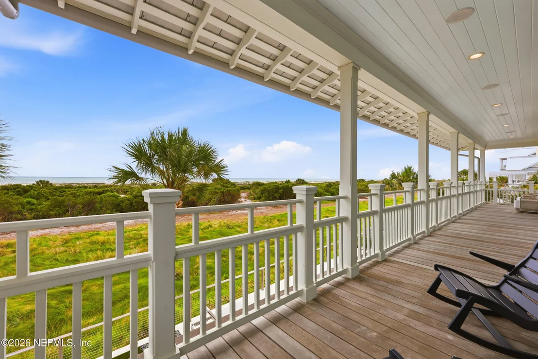 Photo of 688 OCEAN PALM Way