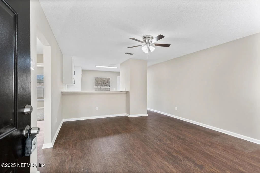 Photo of 7652 BRONSON Lane