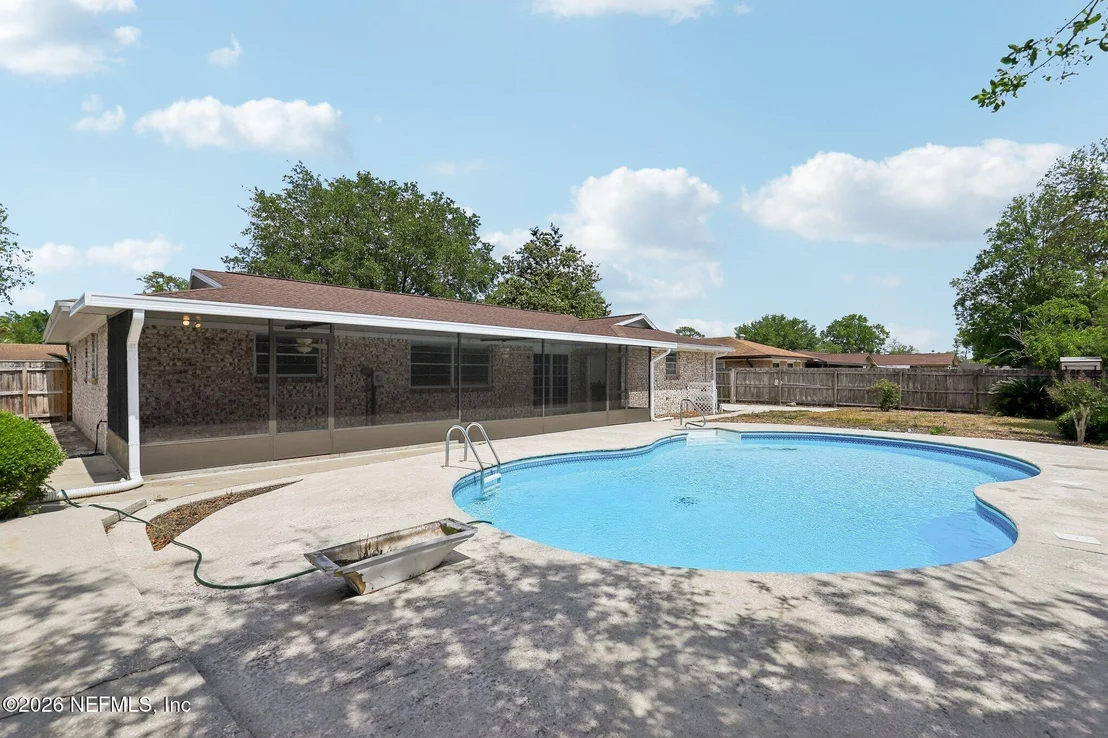 Photo of 332 DILLON Drive