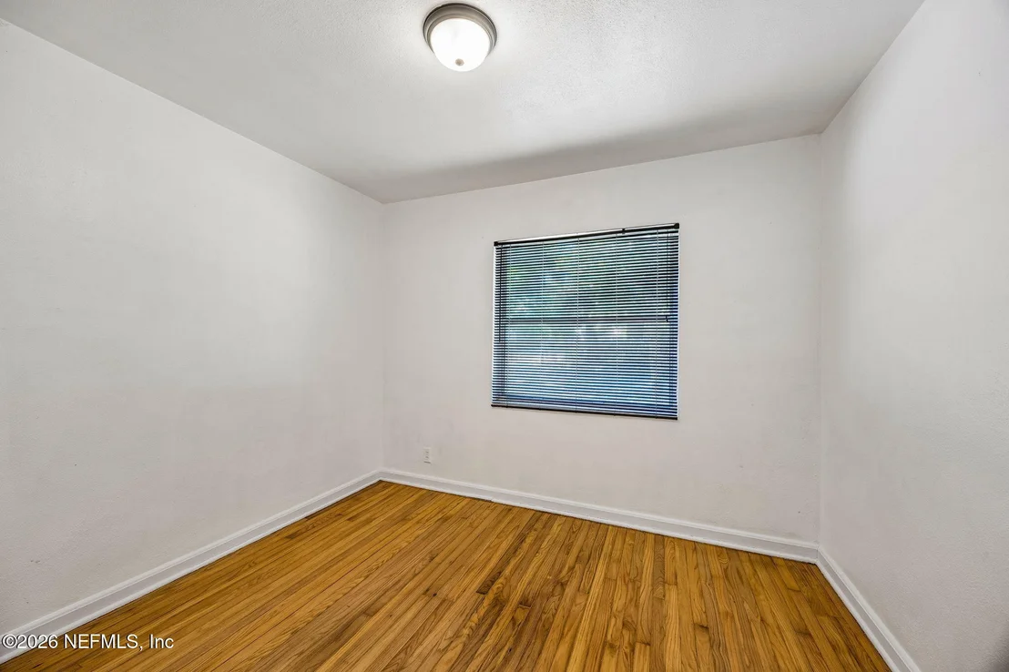 Photo of 5511 BURDETTE Road