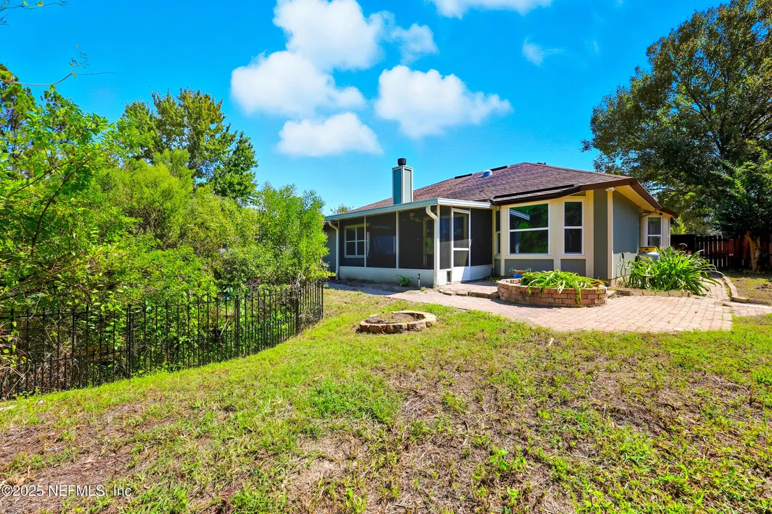 Photo of 1837 WESTON Circle