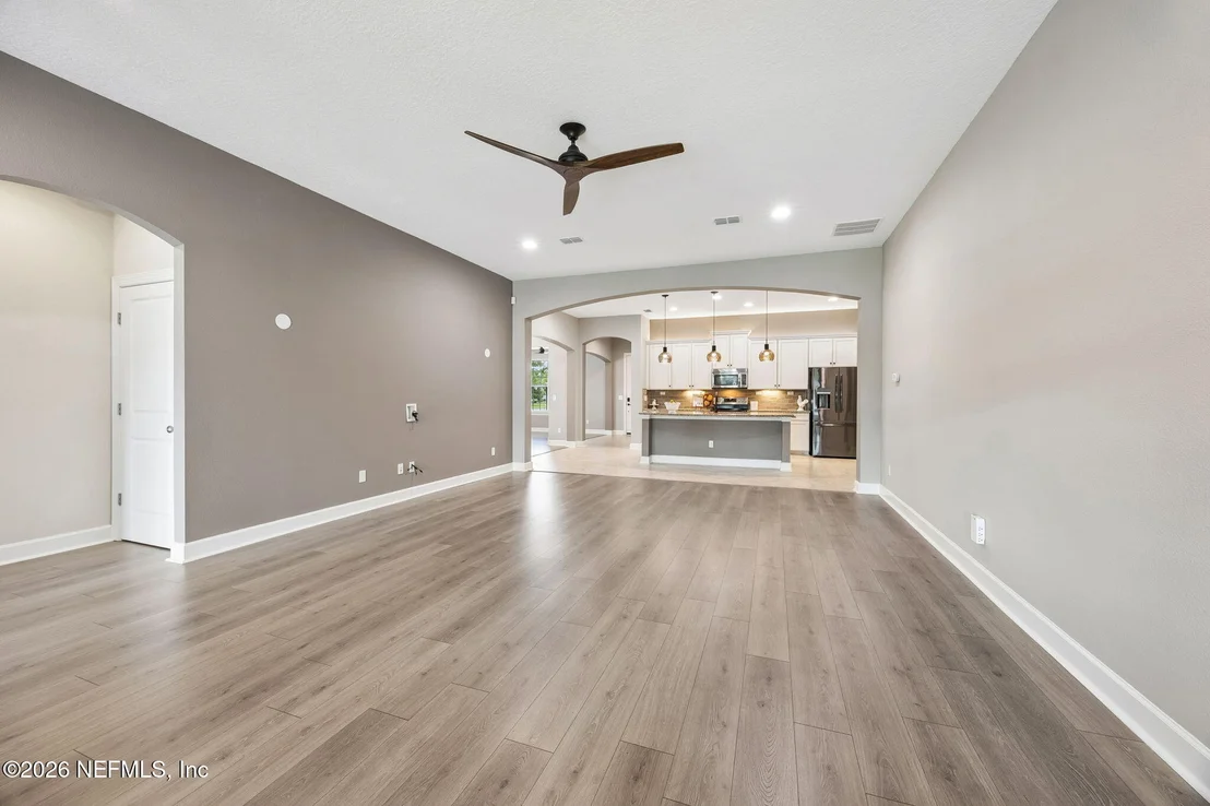Photo of 1322 WARBLER Way