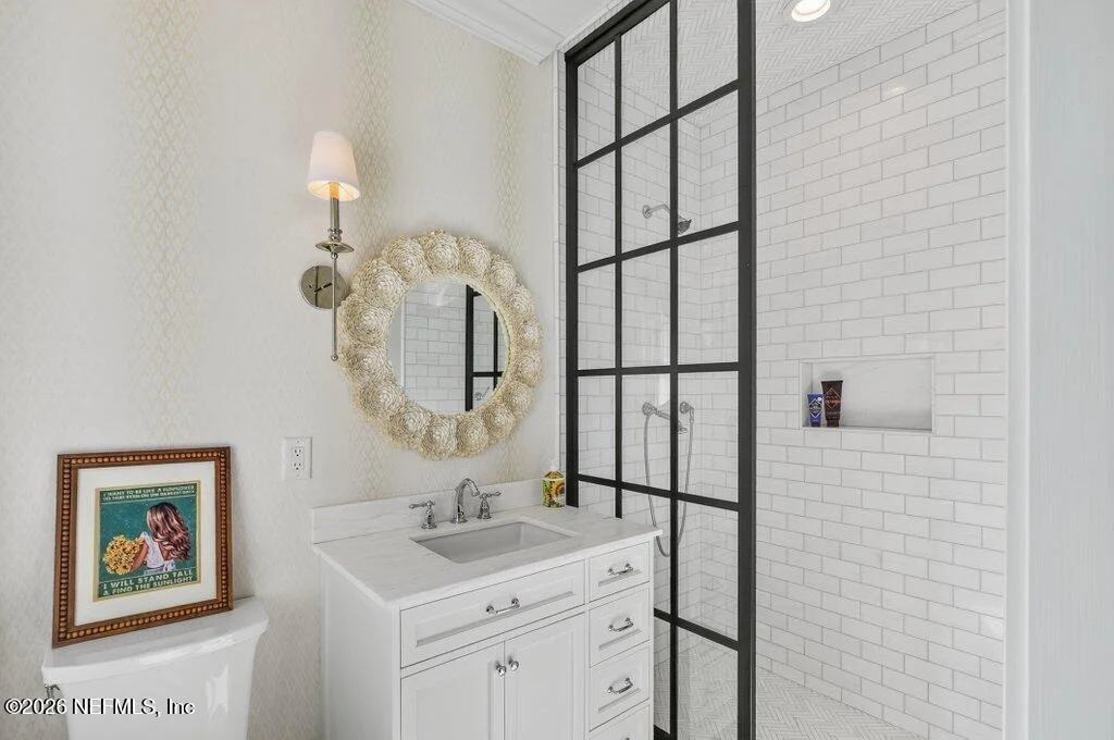 Photo of 4626 RIVER POINT Road W