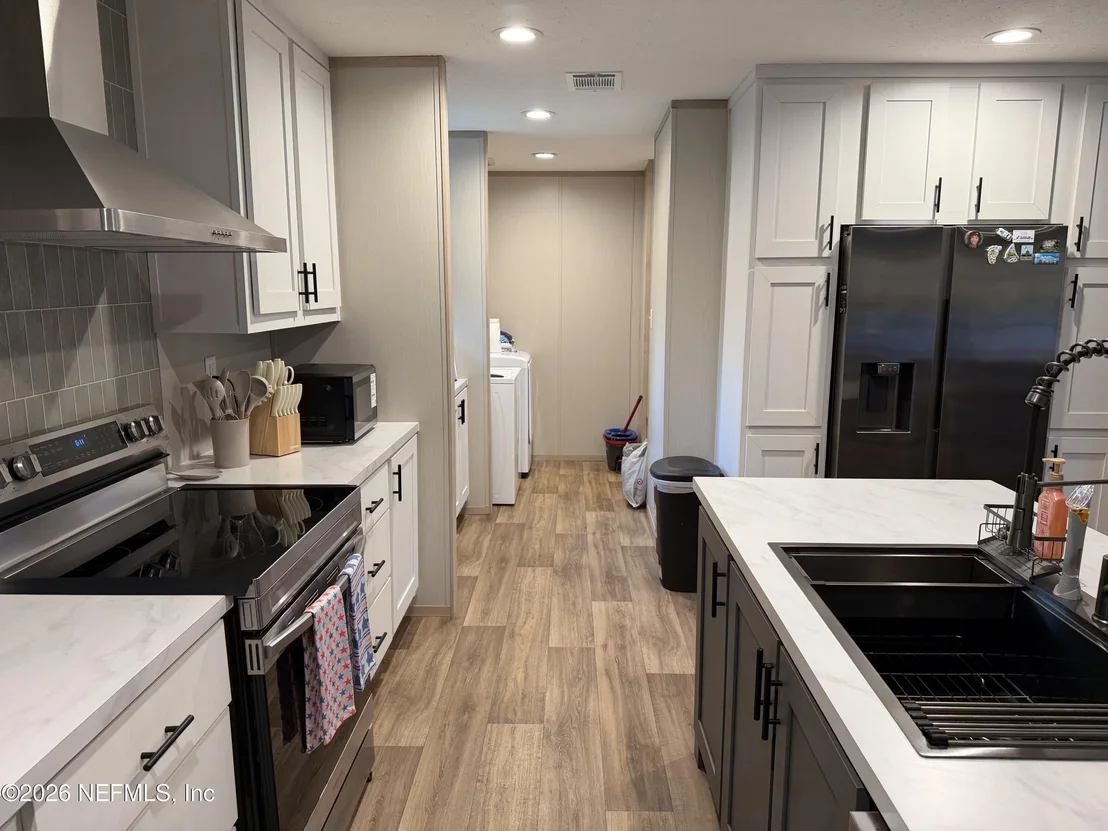 Photo of 5900 SEQUOIA Road