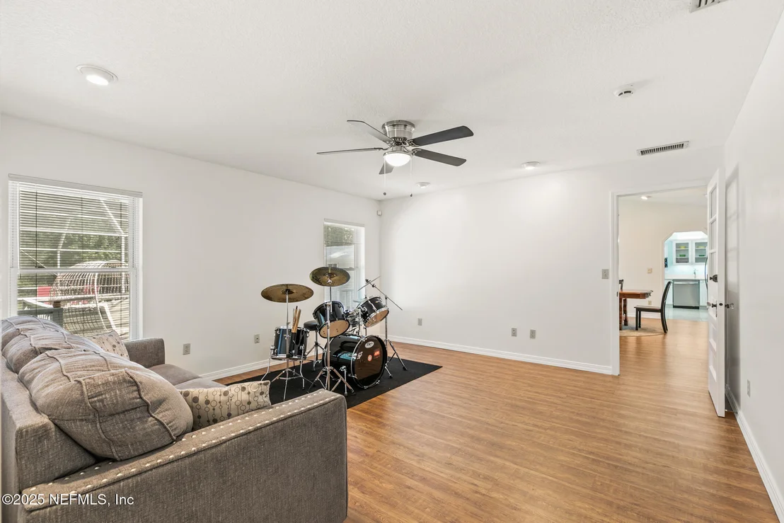 Photo of 120 STOKES LANDING Road