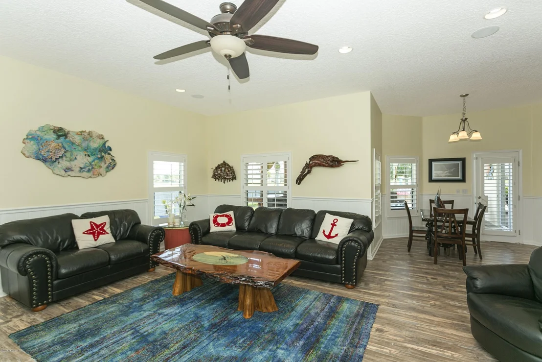 Photo of 1724 N CAPPERO Drive