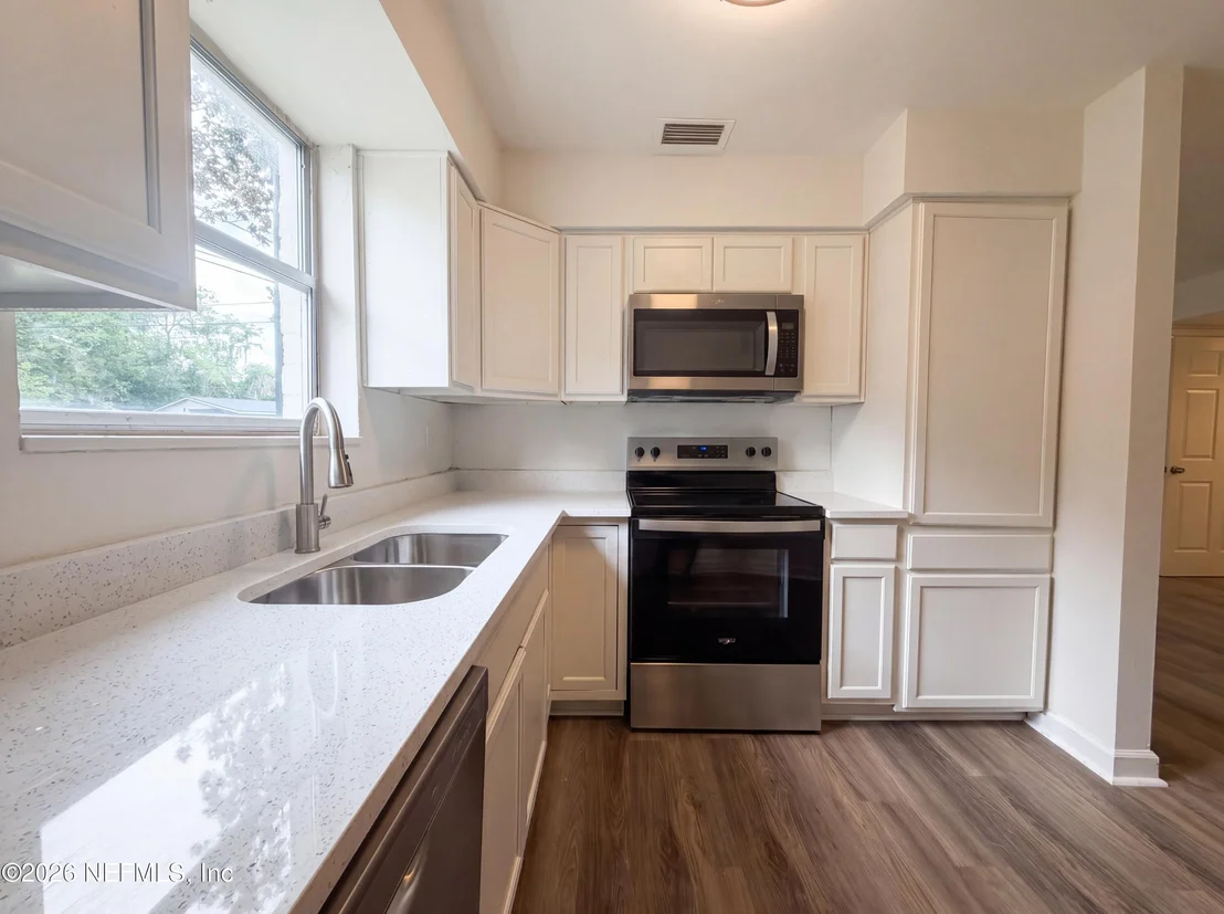 Photo of 7361 PROXIMA Road