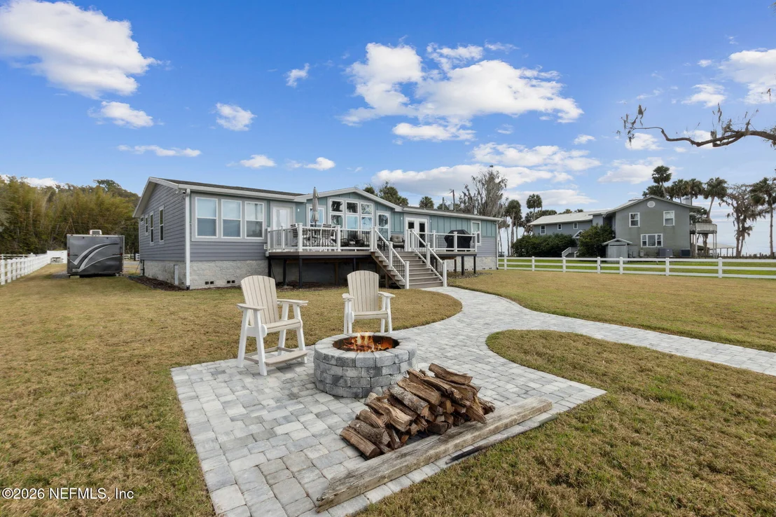 Photo of 208 LAKE GEORGE POINT Drive