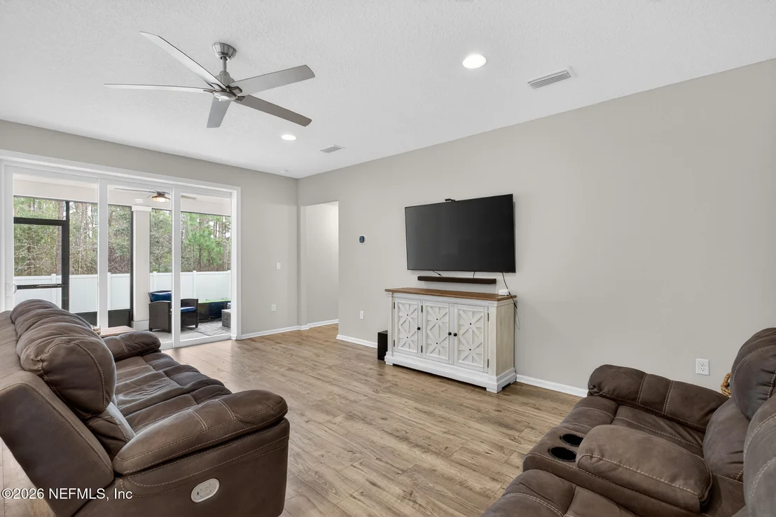 Photo of 618 IVORY PALM Road