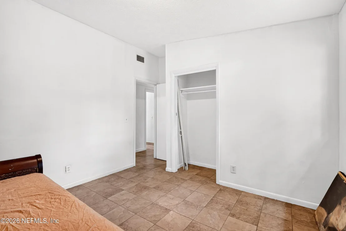 Photo of 845 FLOYD Circle N