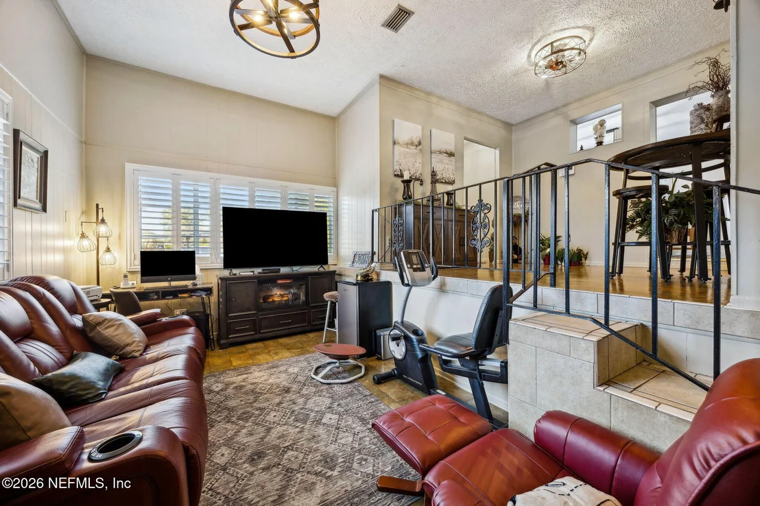 Photo of 3330 LANSDELL Drive