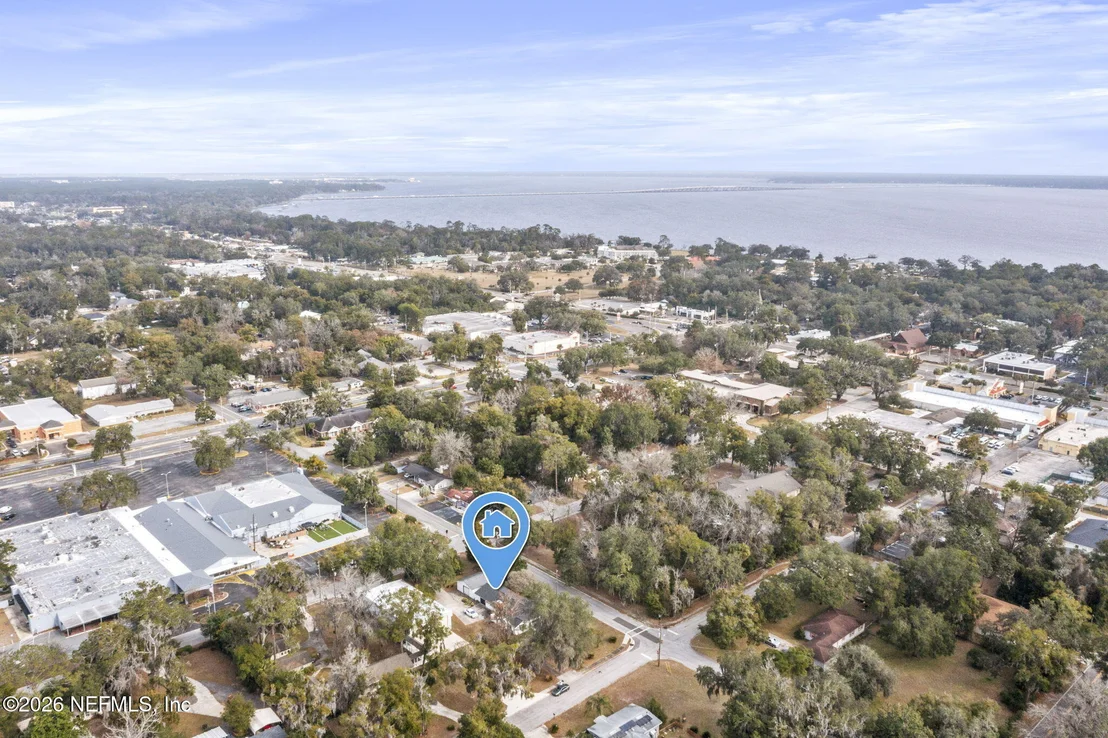 Photo of 517 CLINTON Drive