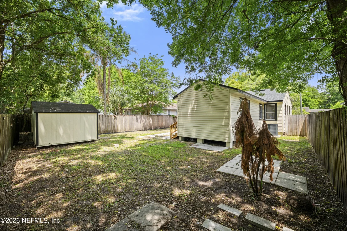 Photo of 4560 CRESCENT Street
