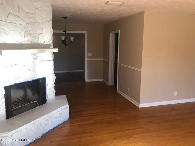 Photo of 5023 PERRINE Drive