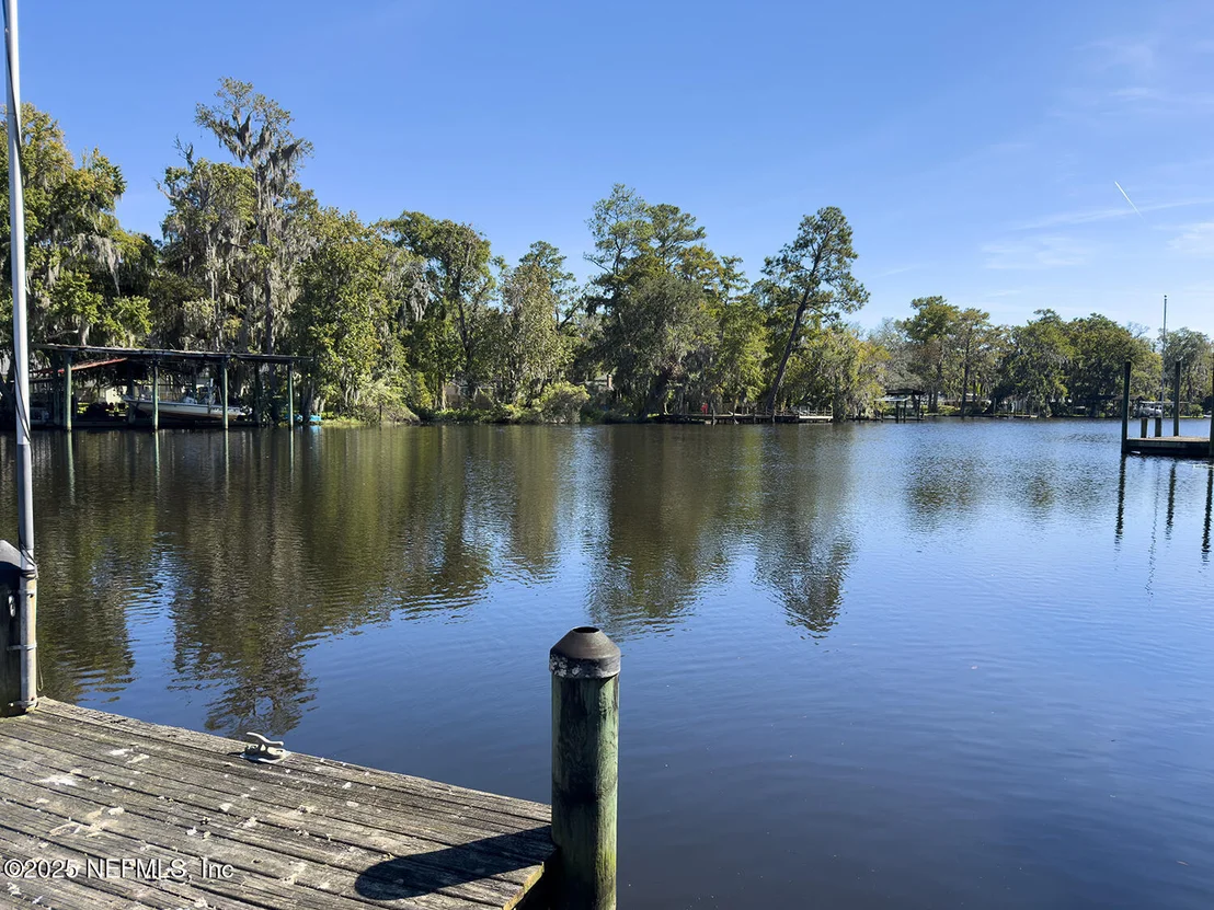 Photo of 5527 HYDE PARK Circle