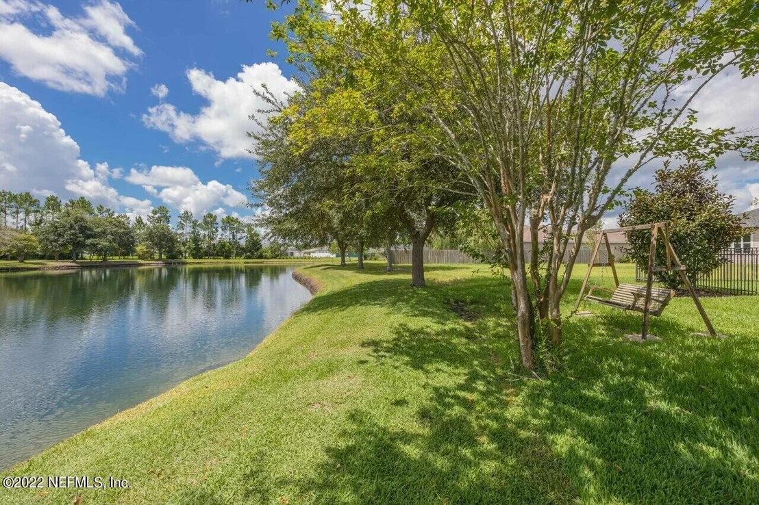 Photo of 121 DEERFIELD GROVE Way