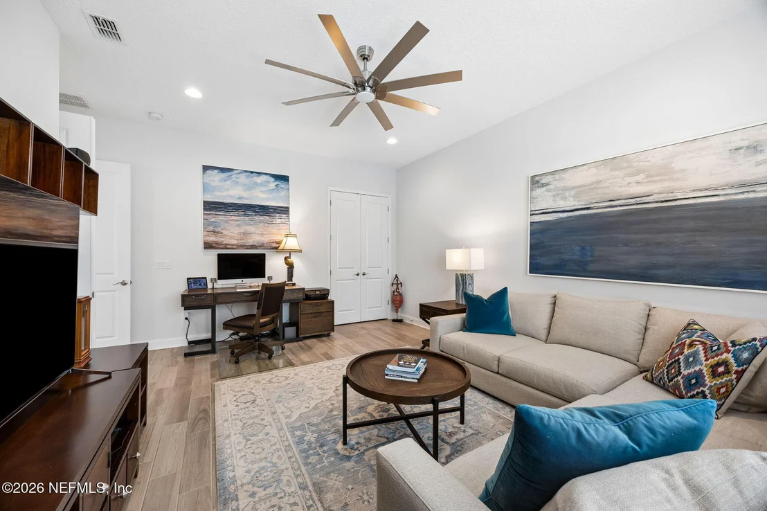 Photo of 264 TOPSIDE Drive