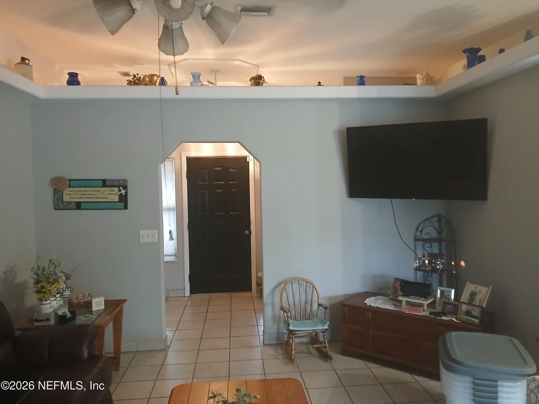Photo of 115 CRESTWOOD Drive