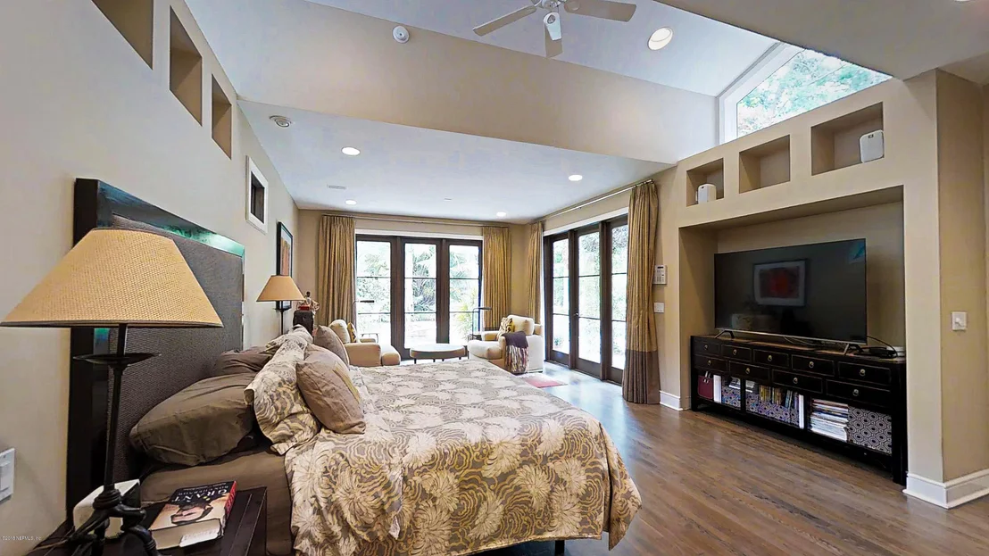 Photo of 3016 FOREST Circle