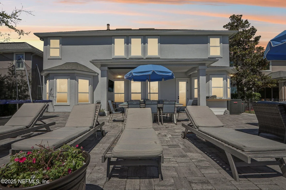 Photo of 212 CORNWALL Drive
