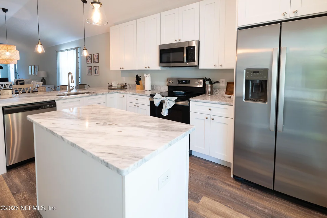 Photo of 10 BEACON Street