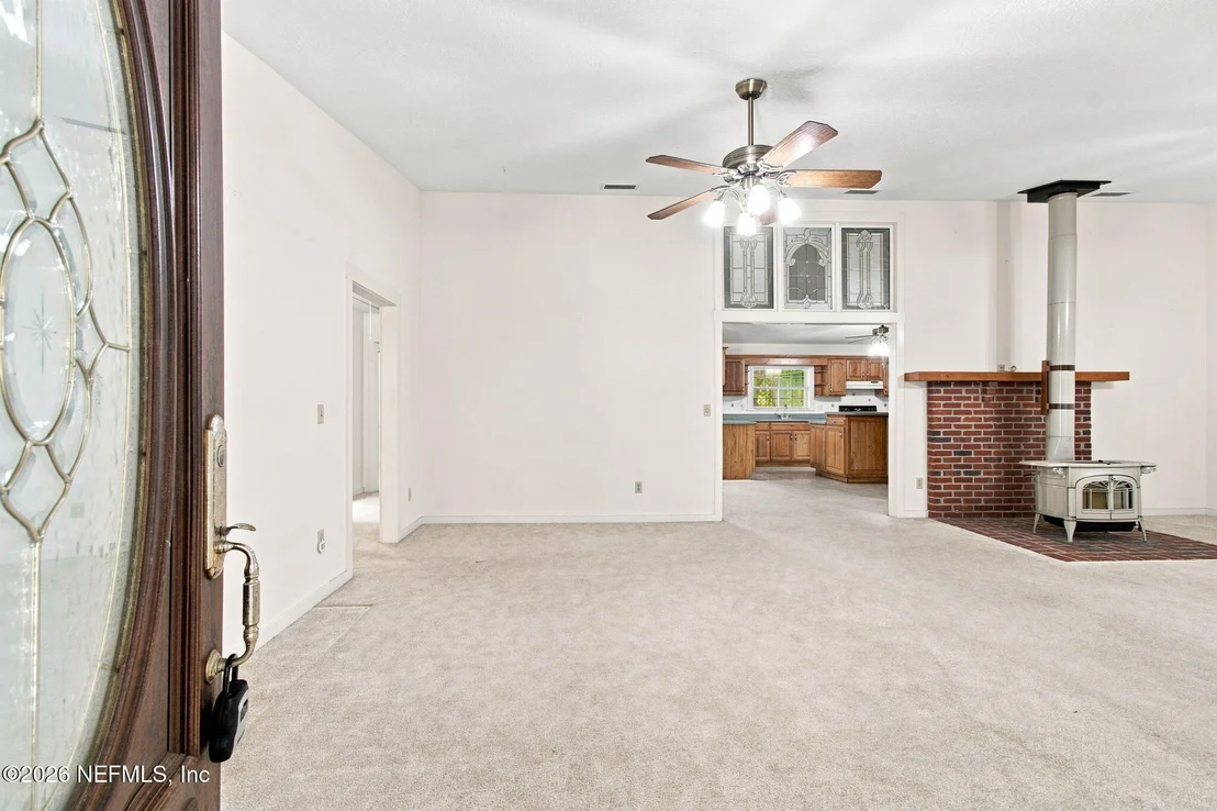 Photo of 1478 GATELY Road