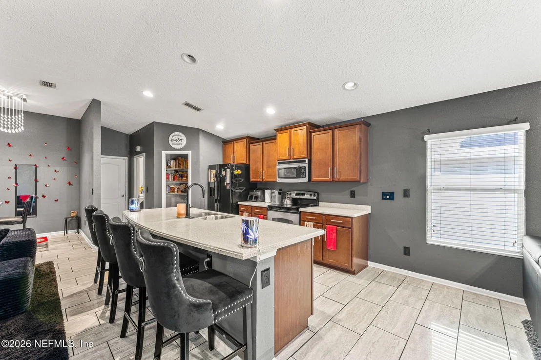Photo of 5754 ROYALTY Road