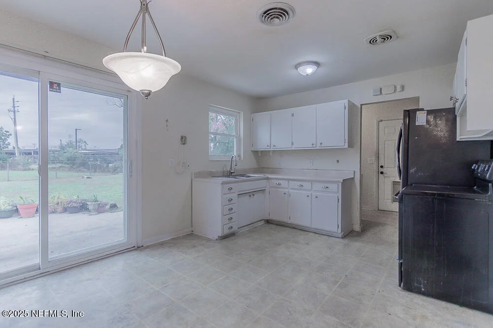 Photo of 4504 BARNES Road