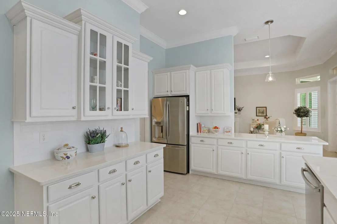 Photo of 1624 SUGAR LOAF Lane