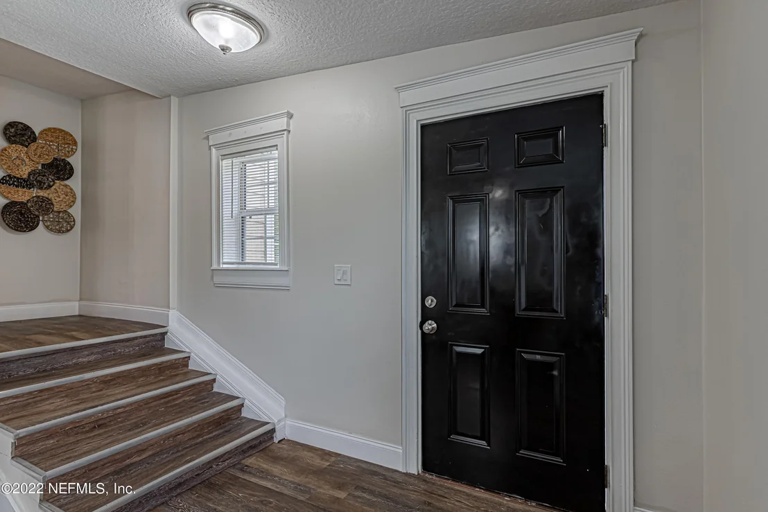 Photo of 5771 MAVERICK Road