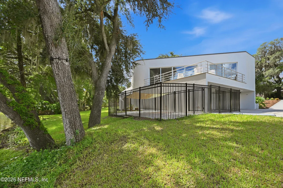 Photo of 715 RIO LINDO Drive