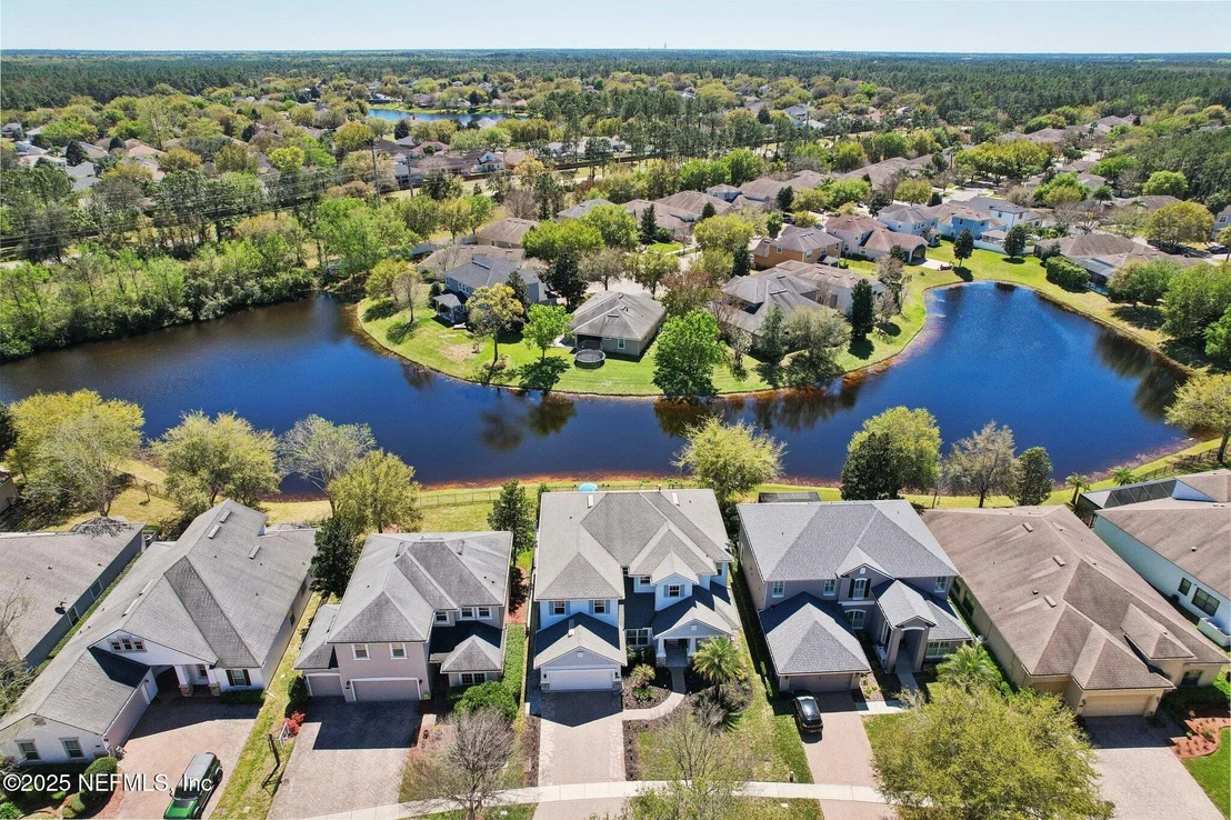 Photo of 212 CORNWALL Drive