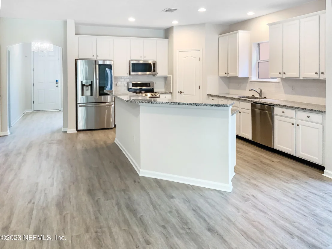 Photo of 894 MISTY OAK Drive