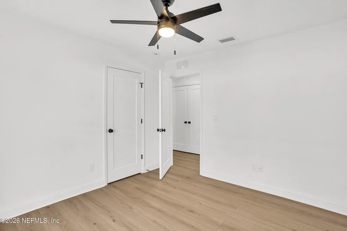 Photo of 236 JACKSON Boulevard