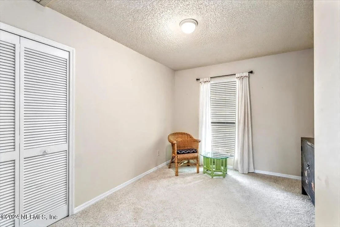 Photo of 3500 PUTNAM Road