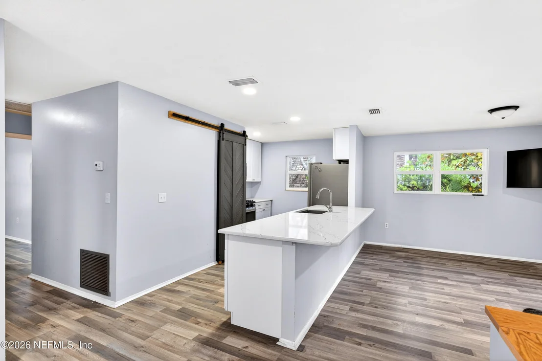 Photo of 7159 STATE ROAD 21