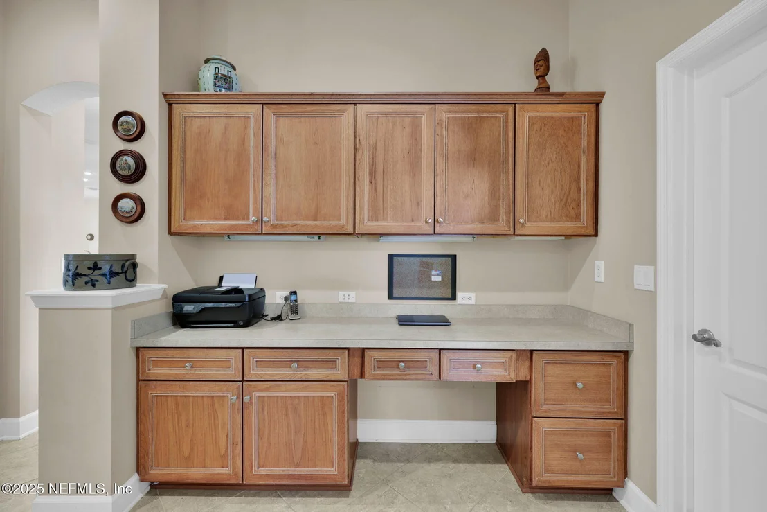Photo of 159 LA MESA Drive