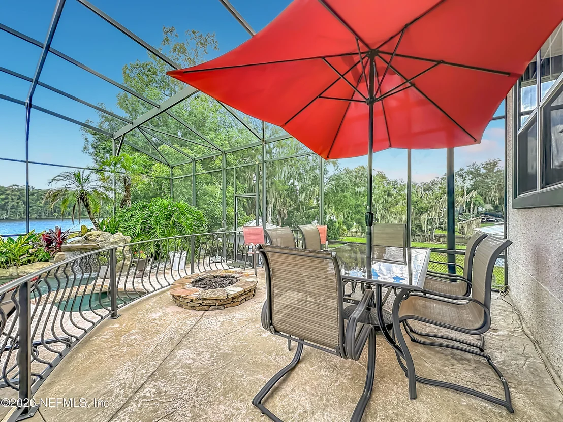 Photo of 129 RIVER Road
