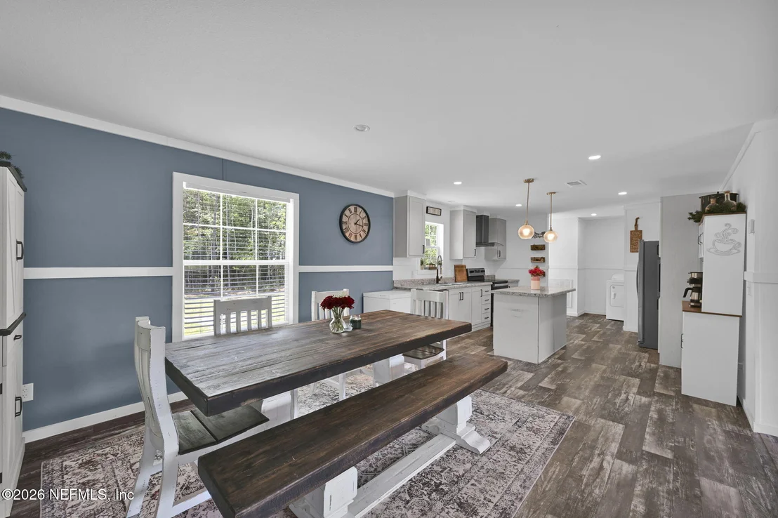 Photo of 540783 LEM TURNER Road
