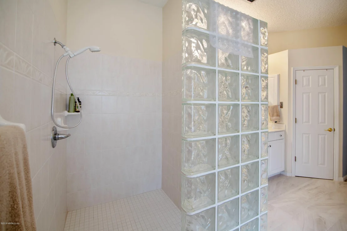 Photo of 115 GLEN OAKS Drive