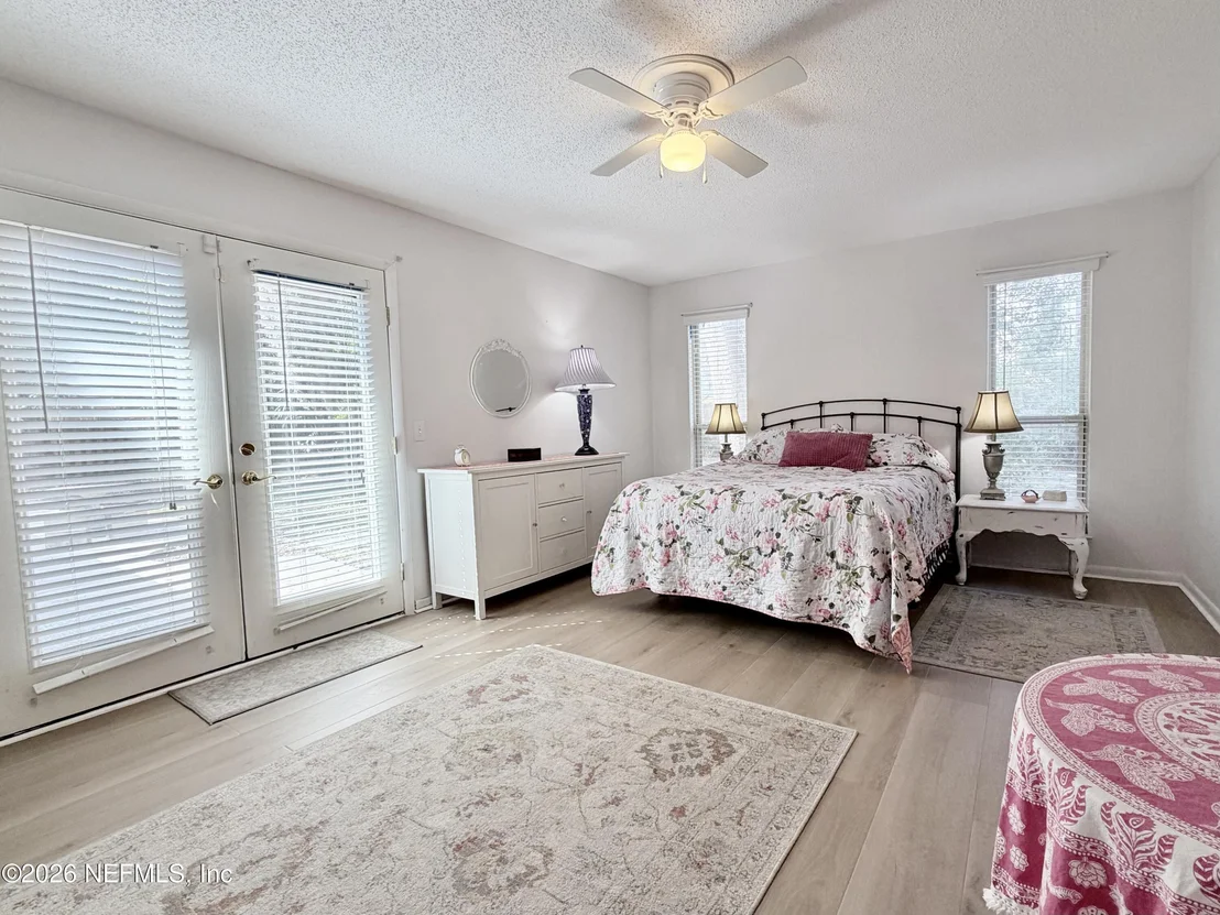 Photo of 2857 BEAUCLERC Road