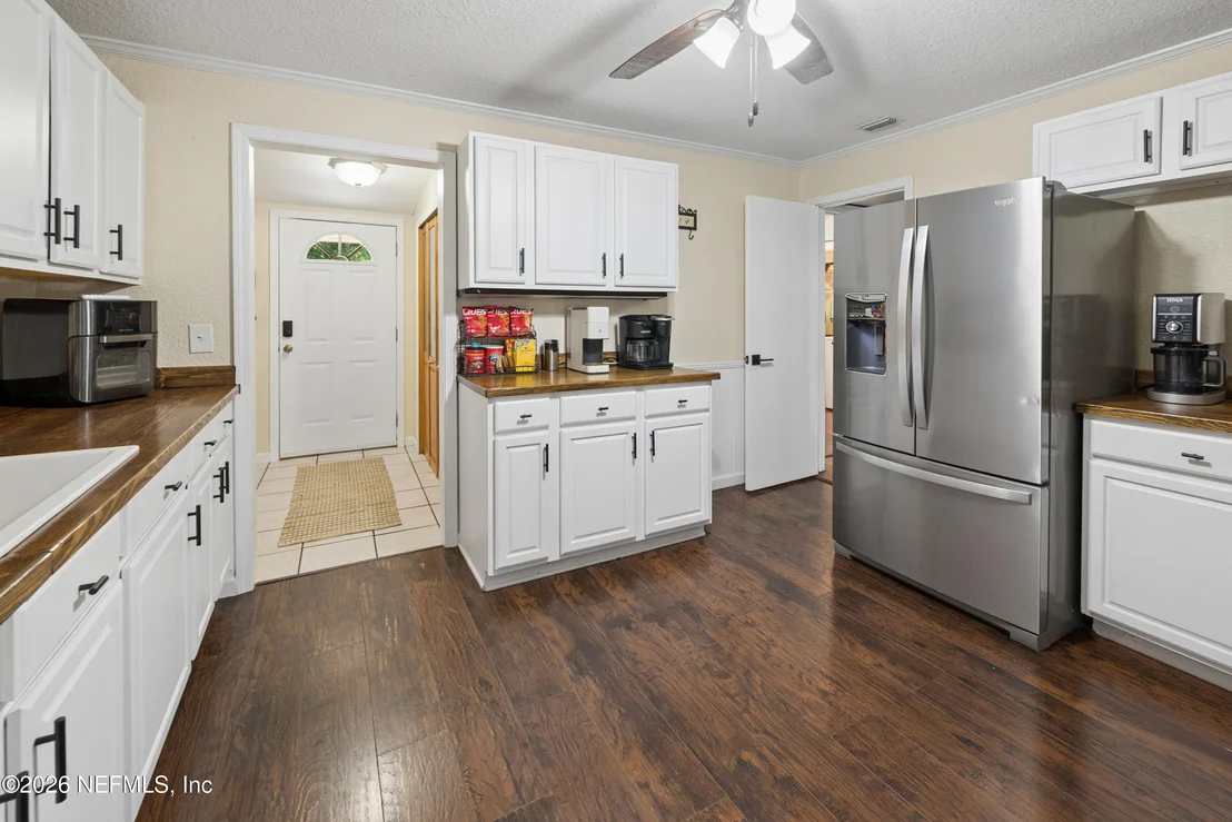 Photo of 10426 SLAY Road