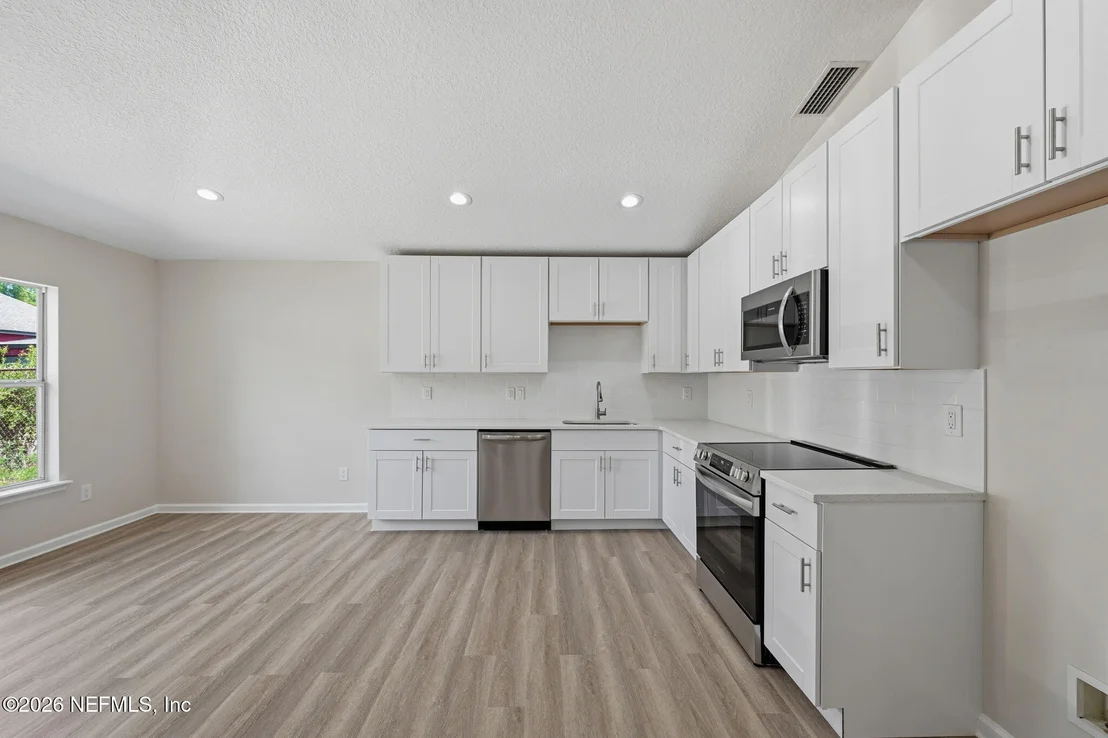 Photo of 7111 EDGE Street