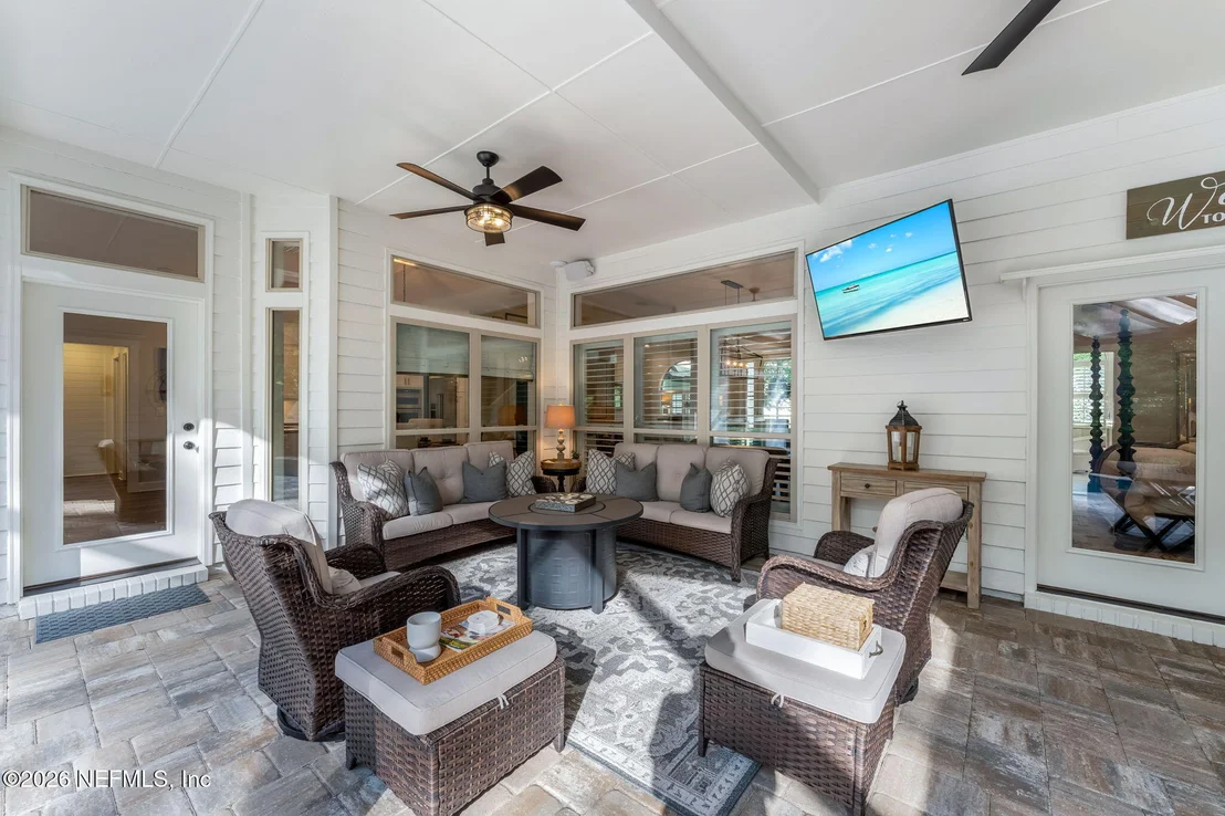 Photo of 1204 CREEK BEND Road