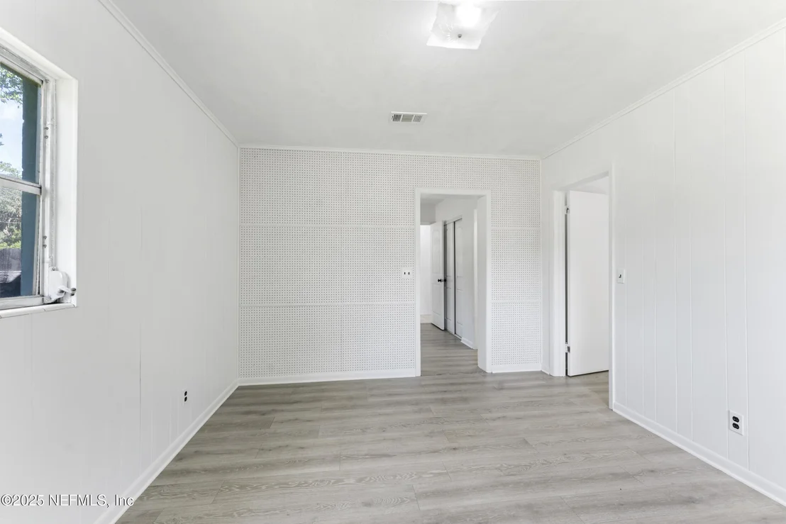 Photo of 2626 LEONID Road