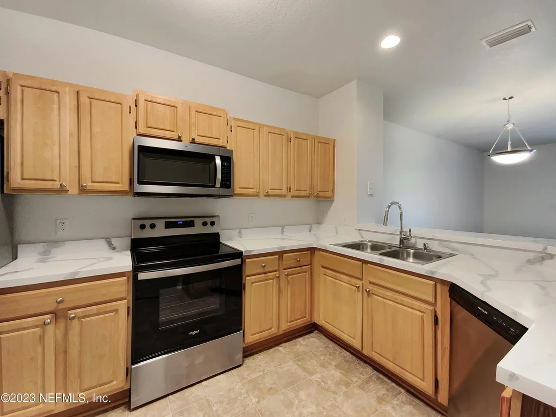 Photo of Unit 802 at 3750 SILVER BLUFF Boulevard