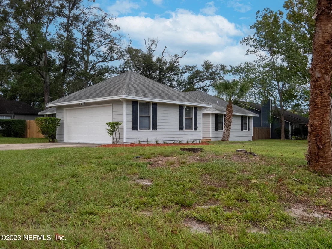 Photo of 2327 STONEBRIDGE Drive