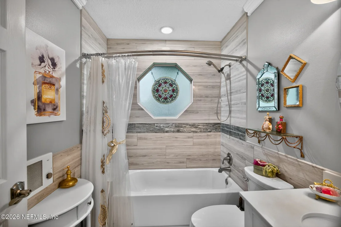 Photo of 4237 RAINTREE Drive